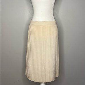 St. John Pleaded Knee-Length Ivory Skirt. Size: 12.